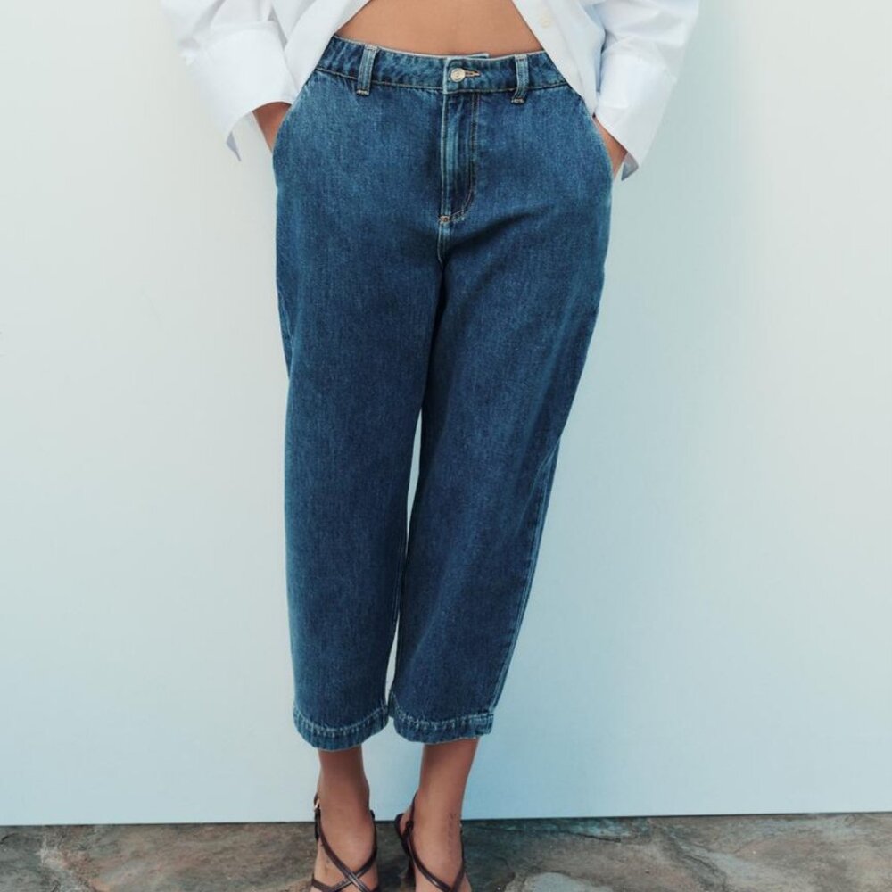 Zara Tapered High Waist Jeans Size 10